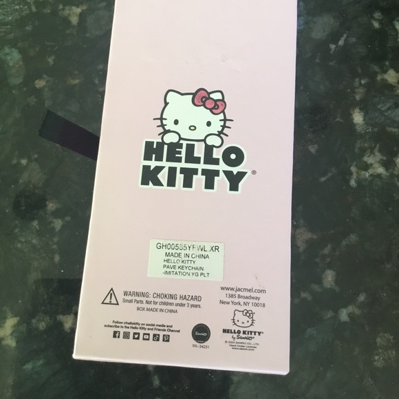 Hello Kitty Keychain - Picture 6 of 6